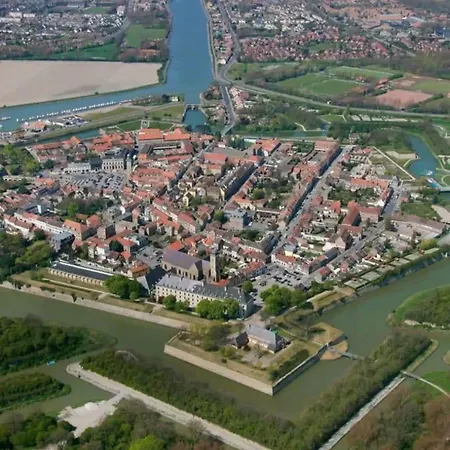 Maison Hyper Centre A 3 Minutes De Cnpe Vakantiehuis