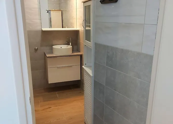 Maison Hyper Centre à 3 Minutes De Cnpe *